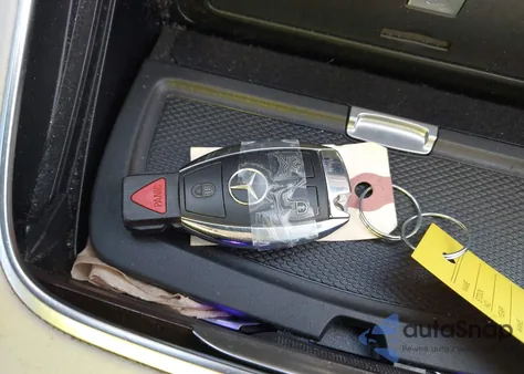 2015 Mercedes-Benz S 550 4Matic из США, поврежденный, VIN WDDUG8FB9FA070111